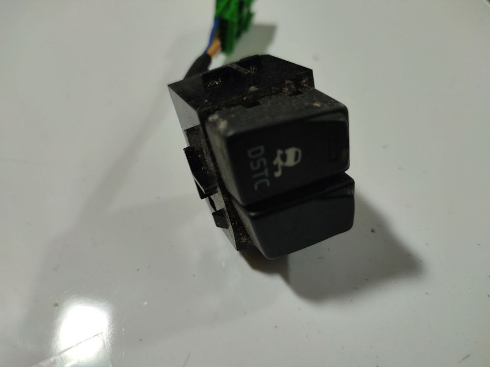 8691530 Volvo V50 2005 Traction control switch button (ASR Switch Anti-slip regulation) - Thumbnail 2
