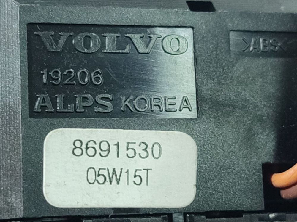 8691530 Volvo V50 2005 Traction control switch button (ASR Switch Anti-slip regulation) - Thumbnail 4