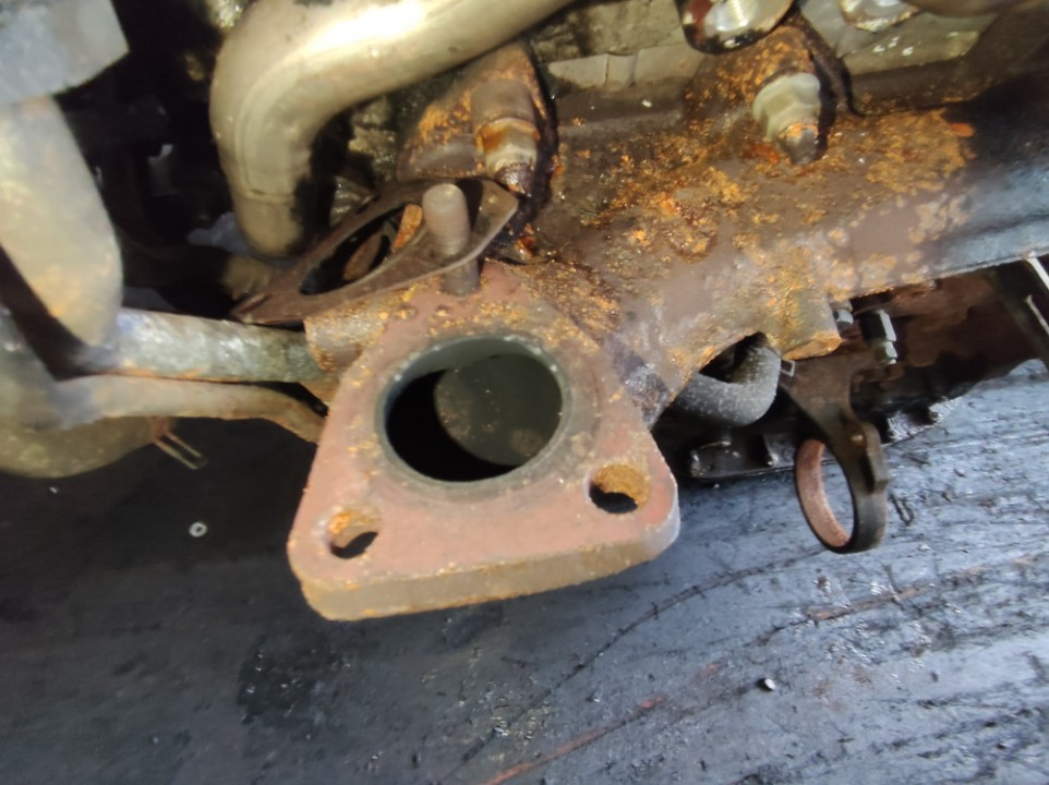 Toyota Corolla 2003 Exhaust Manifold - Thumbnail 2