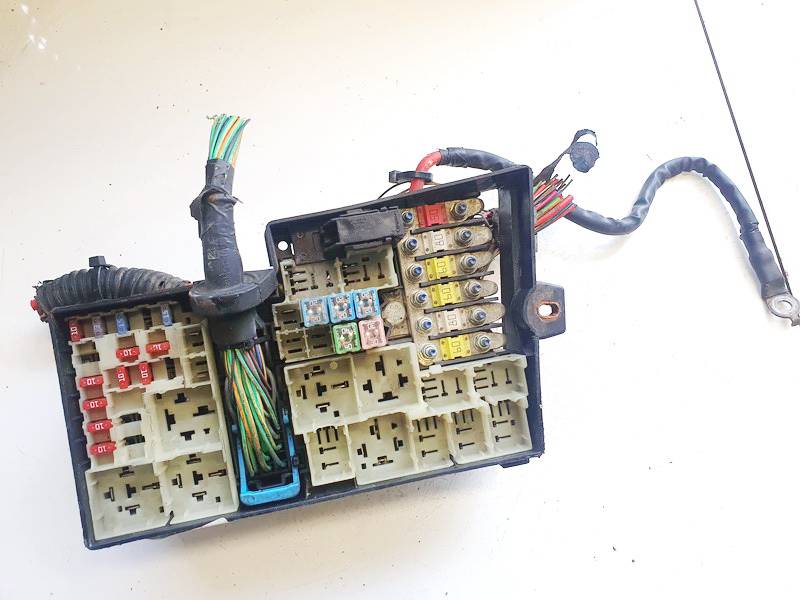 3M5T14A067BC Ford C-MAX 2005 Saugikliu deze