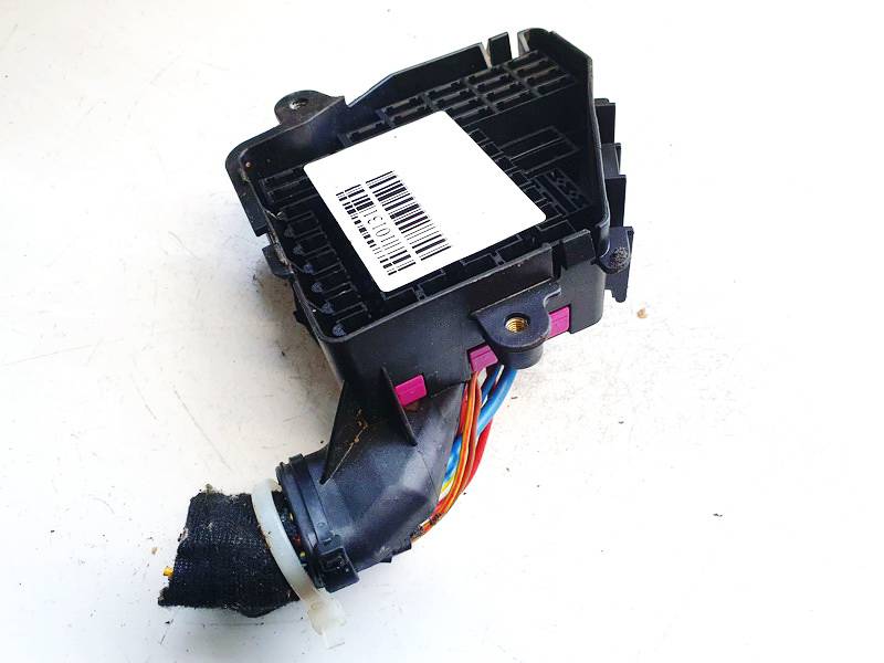 8D1941824 Volkswagen Golf 1999 Fuse box - Thumbnail 2