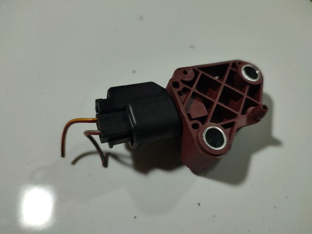 30737138 Volvo V50 2005 Srs Airbag crash sensor