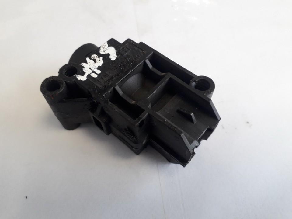 e7ae9341aa e7ae9341aa, 25146gb000 Inertia fuel cut off switch (FUEL CUT OFF SWITCH) Ford Focus