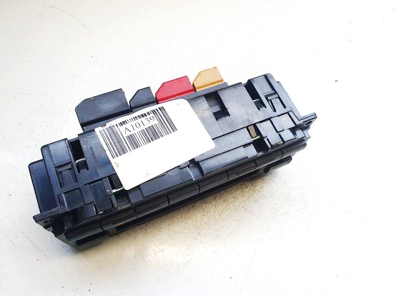 3B1907044K Volkswagen Passat 2005 Climate Control Panel (heater control switches)