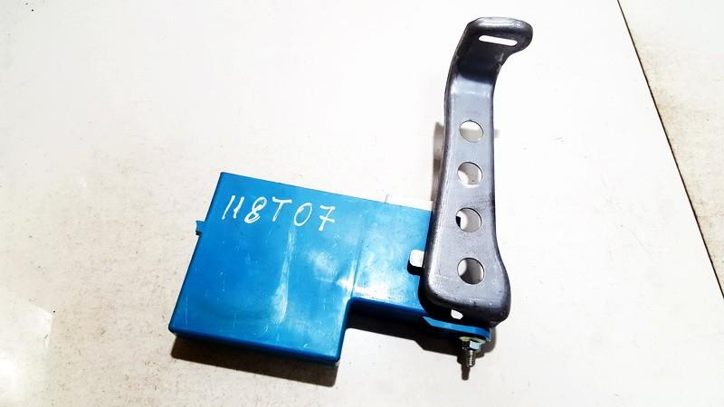 8930052030 Toyota Yaris 2007 Other computers - Thumbnail 2