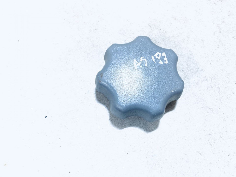 BU00087418 Nissan Almera Tino 2000 Wykończenie wnętrza (plastikowe elementy)