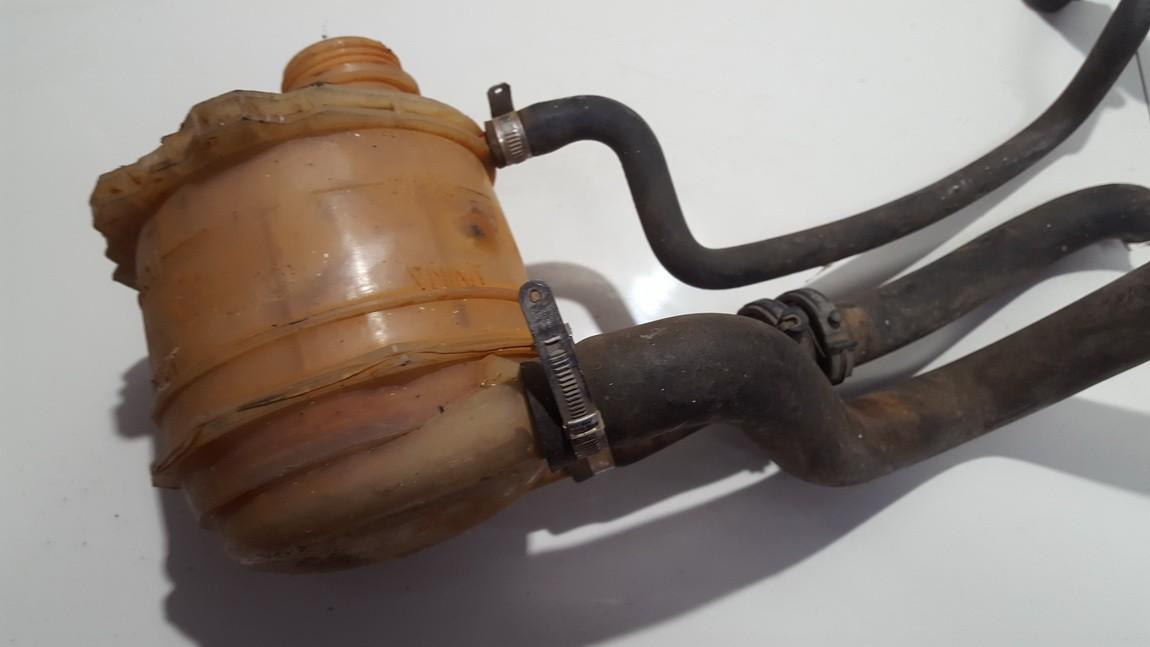 7700810997 Renault Clio 1997 Expansion Tank coolant (RADIATOR EXPANSION TANK BOTTLE )