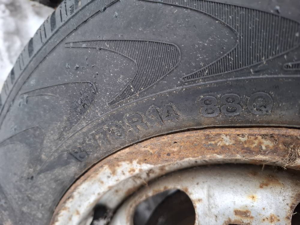 4×100 Volkswagen Passat 1990 Skardiniu ratu komplektas R14 - Thumbnail 6