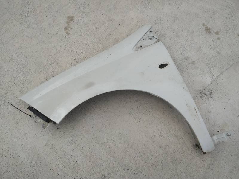 BALTAS Fiat Bravo 2010 Spārns - PRIEKŠA PA KREISI