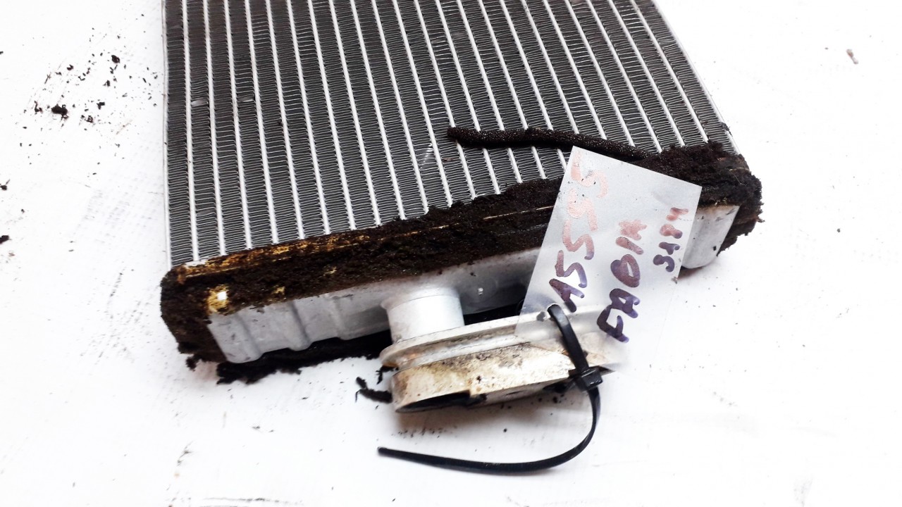 USED USED Heater radiator (heater matrix) Skoda Fabia 2002 1.9L 10EUR