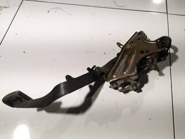 Toyota Corolla 2005 Pedal work, Brake pedal, Pedal bracket, Clutch pedal - Thumbnail 2