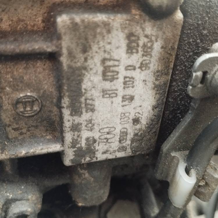 038130107D Volkswagen Golf 1999 High Pressure Injection Pump - Thumbnail 3