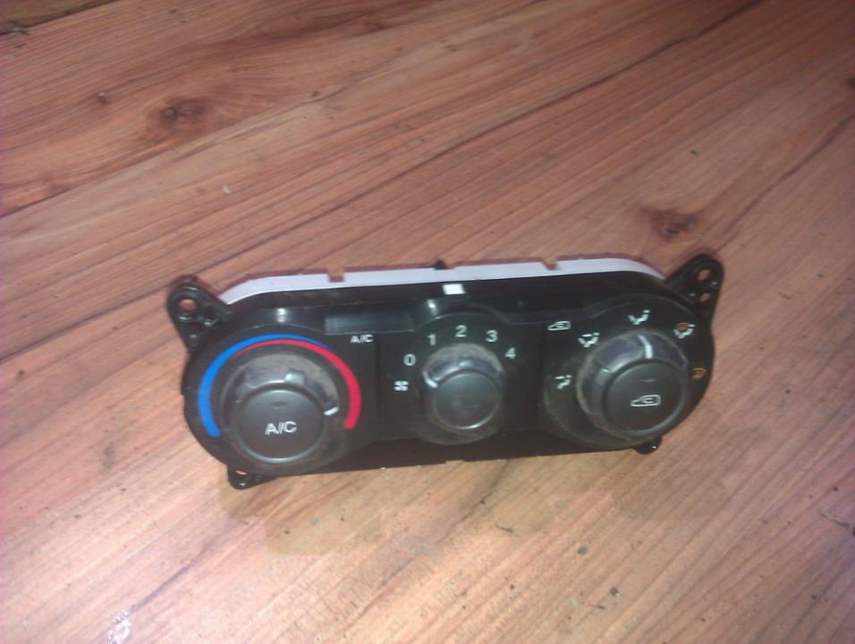 9725017xxx Climate Control Panel (heater control switches) Hyundai