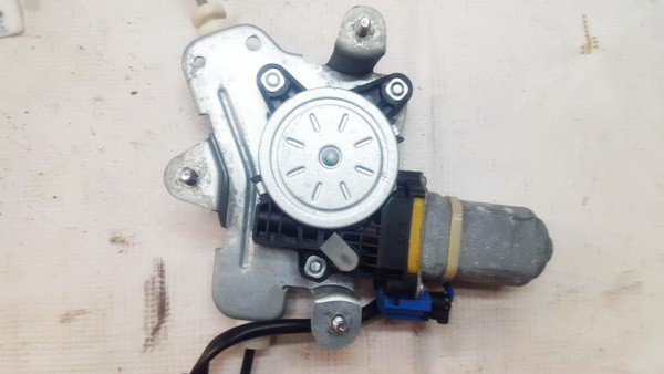 25937970 Chevrolet Captiva 2008 Durvju loga pacēlāja motors - AIZMUGURE PA LABI