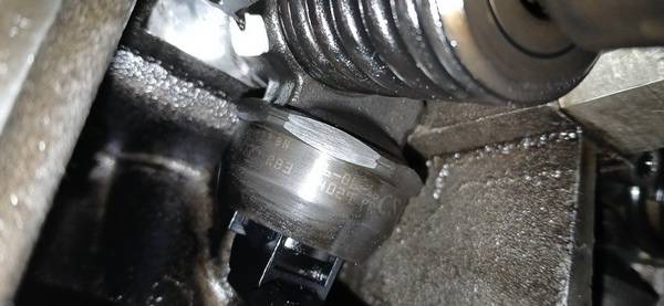 038130073BN Volkswagen Golf Plus 2006 Degvielas iesmidzinātājs (inžektors) - Thumbnail 2