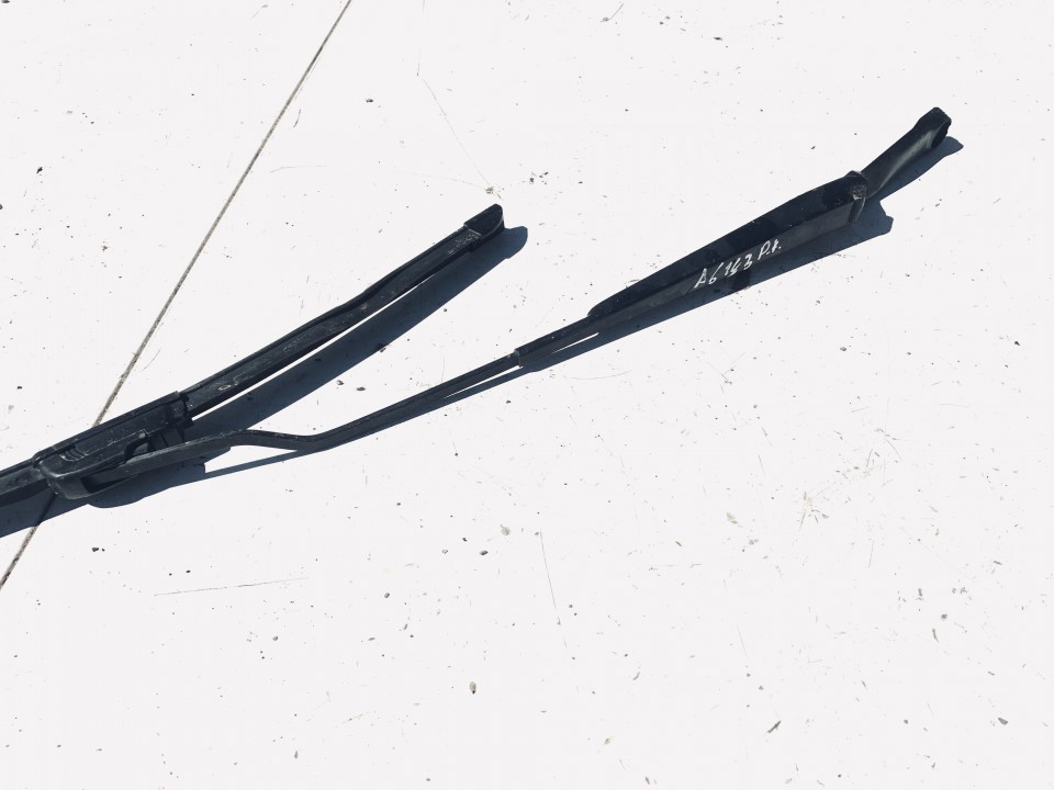 1J1955409A Audi A3 1997 Brazo del limpiaparabrisas FRENTE