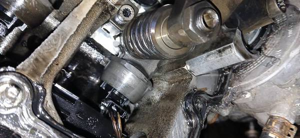 038130073BN Volkswagen Golf Plus 2006 Fuel Injector