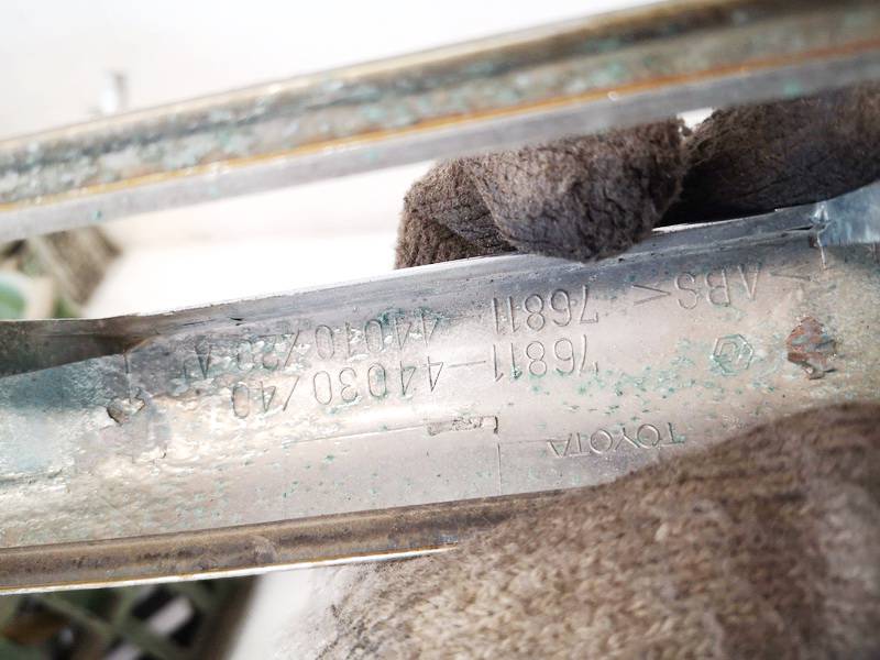 7681144030 Toyota Avensis Verso 2001 Zewnętrzne wykończenie tylnej klapy (oświetlenie tablicy rejestracyjnej) - TYLNE - Thumbnail 4