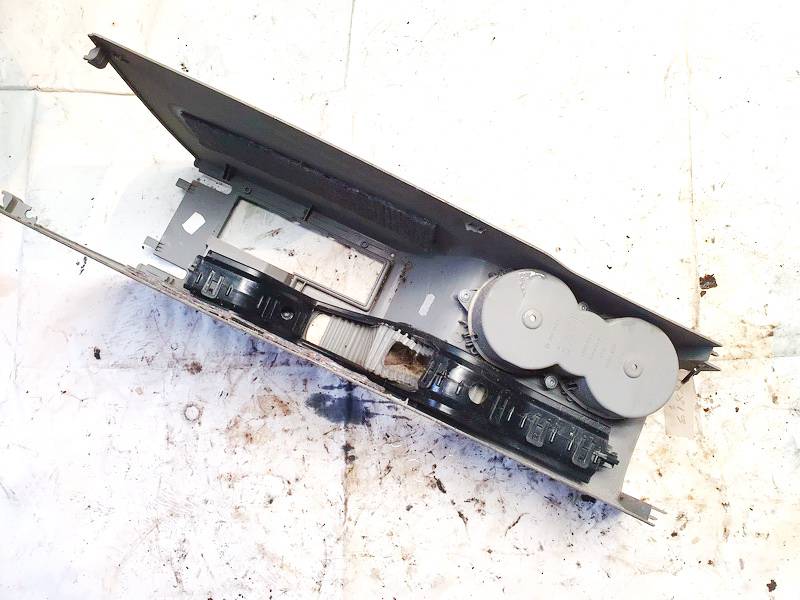 3B0862531 Volkswagen Passat 2004 Wykończenie wnętrza (plastikowe elementy) - Thumbnail 3