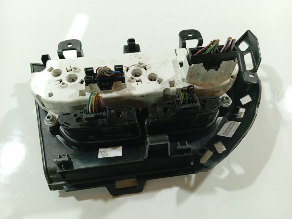 BM5T18549 Ford Focus 2011 Climate Control Panel (heater control switches) - Thumbnail 2