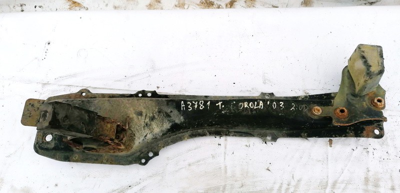 Toyota Corolla Verso 2003 Isilginis traversas