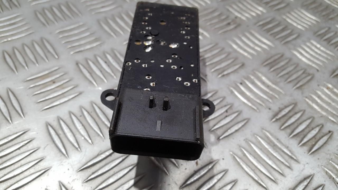 30505L Chrysler PT Cruiser 2002 Power window control (Window Regulator-Window Switch) - Thumbnail 2