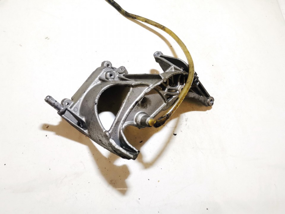 9672309780 Peugeot 3008 2011 Engine Mount Bracket and Gearbox Mount Bracket