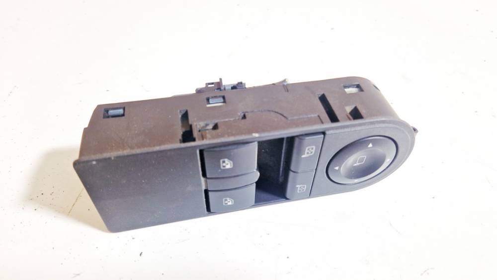 13228706 Opel Astra 2005 Sähkötoimisen ikkunan ohjauskytkin