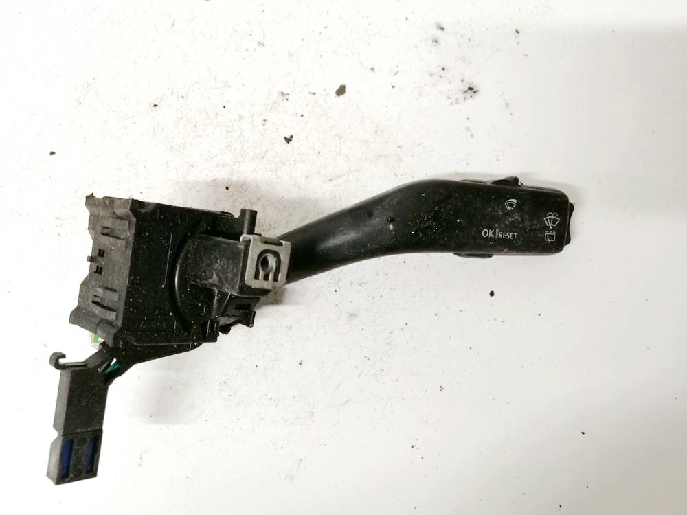 1K0953519A Volkswagen Golf 2004 Wiper ARM STEERING COLUMN SWITCH