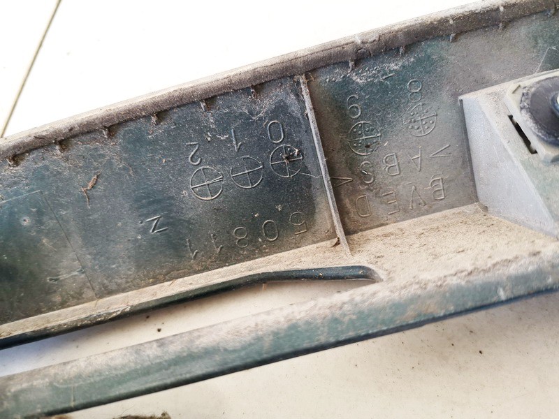 BVED50811 Mazda 323 1998 Aizmugurējā vāka ārējā apdare (numura apgaismojums) - AIZMUGURE - Thumbnail 3