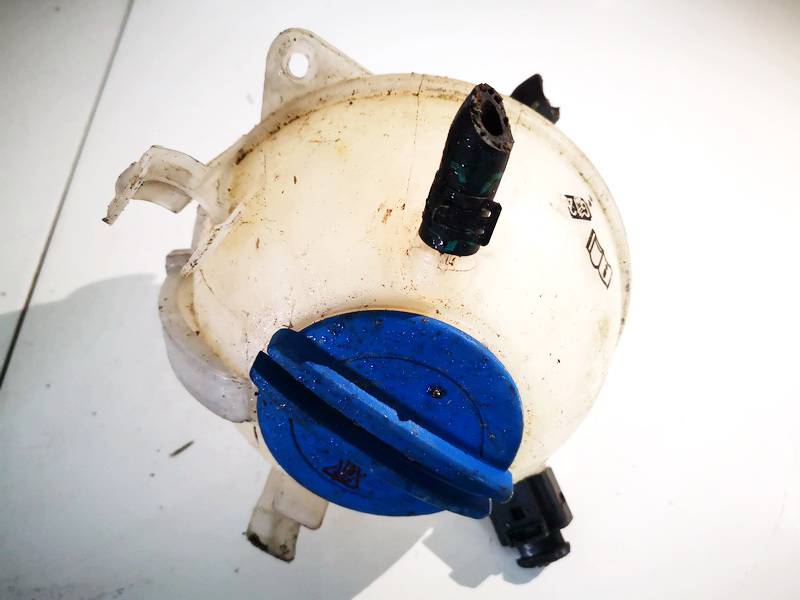 1K0121407A Volkswagen Golf 2003 Expansion Tank coolant (RADIATOR EXPANSION TANK BOTTLE )