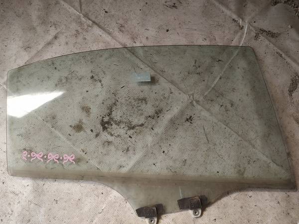 AS2 Honda Civic 2006 LUNA TRASERA DERECHA,
Luna de la puerta trasera - ABAJO A LA DERECHA