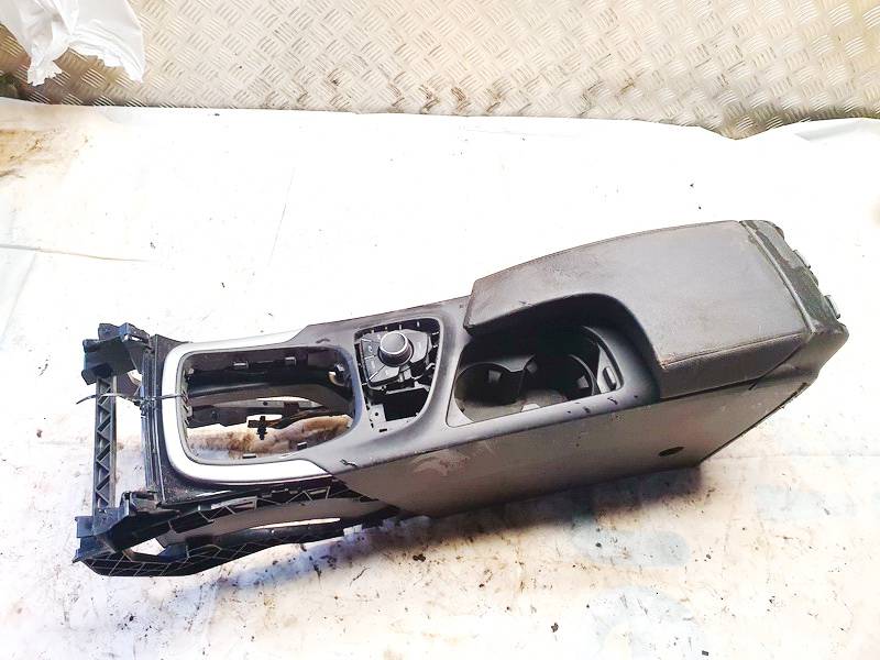 Opel Insignia 2011 Подлокотник передних сидений