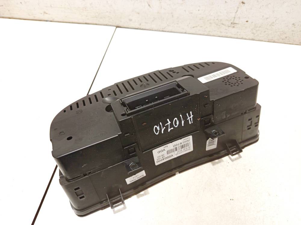 5N0920870D Volkswagen Tiguan 2007 Spidometras - prietaisu skydelis - Thumbnail 2