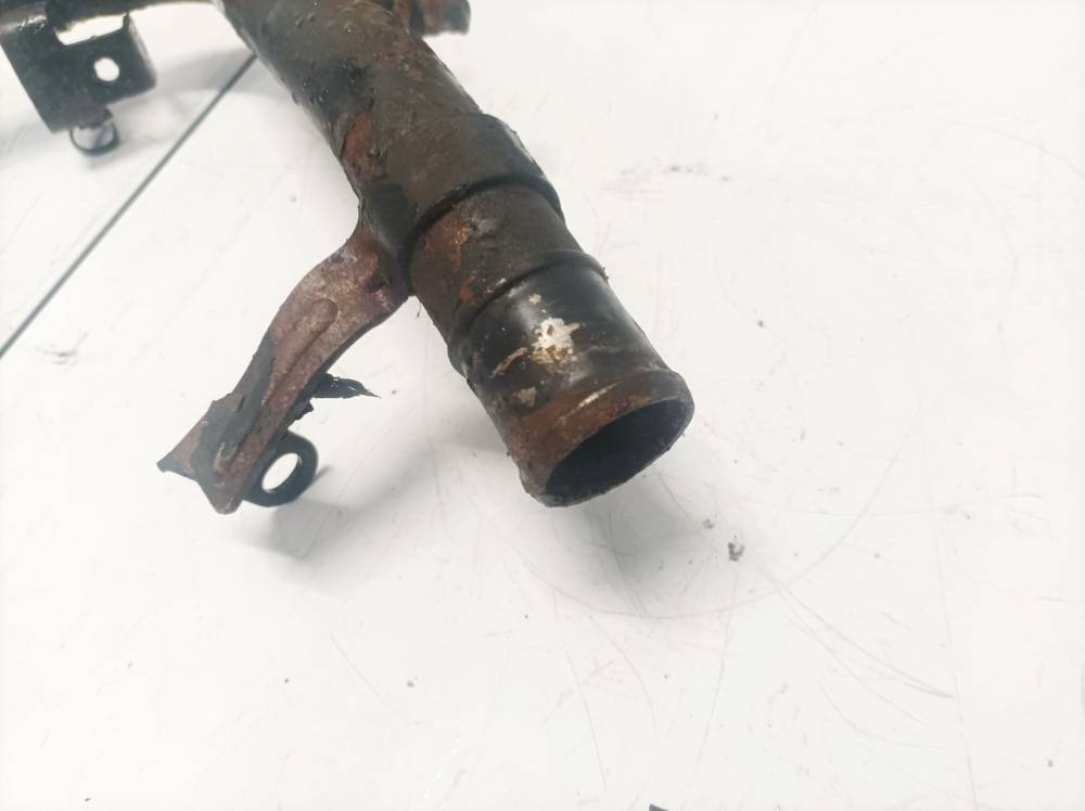 Chrysler Voyager 2005 Tuyau de liquide de refroidissement solide - Thumbnail 2