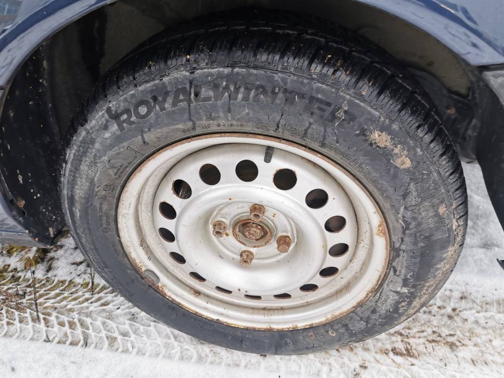 4X100 Volkswagen Passat 1995 Komplet stalowych felg R14