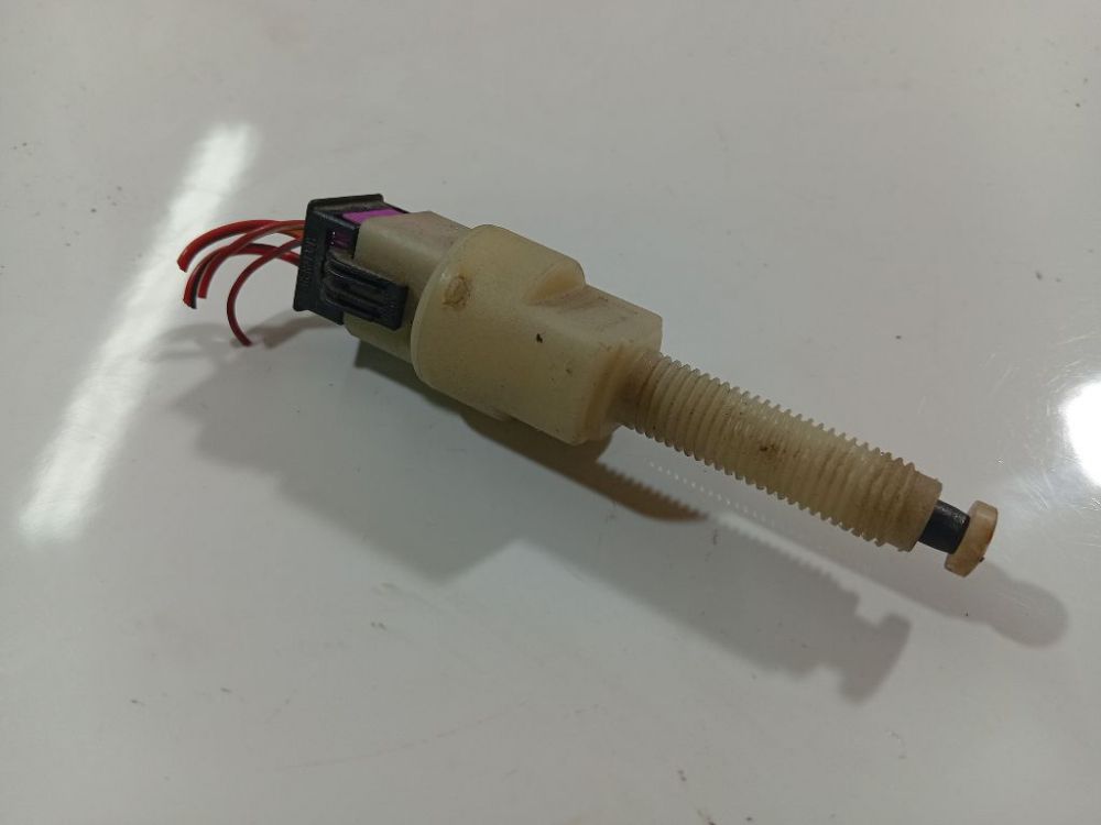 4A0945515A Volkswagen Passat 2001 Brake Light Switch (sensor) - Switch (Pedal Contact)