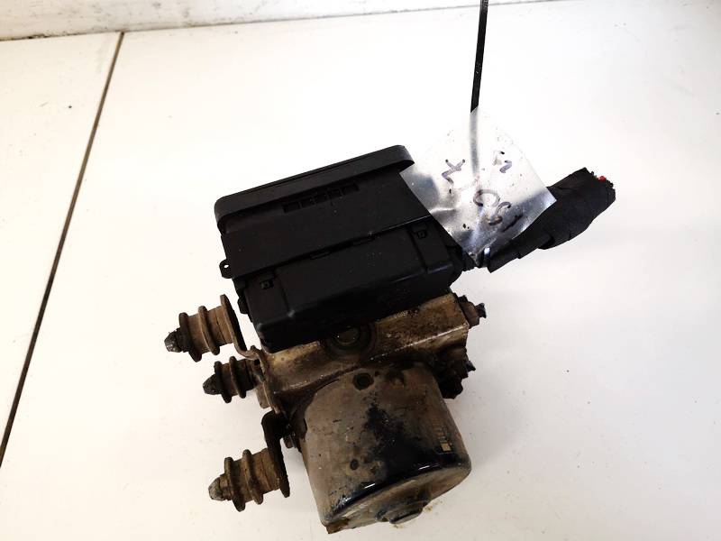 1K0907379K Volkswagen Golf 2005 ABS Unit (ABS Brake Pump)