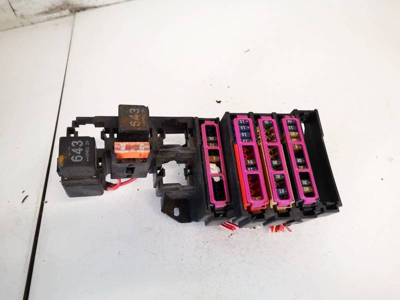 8K0971845A Audi Q5 2012 Fuse box