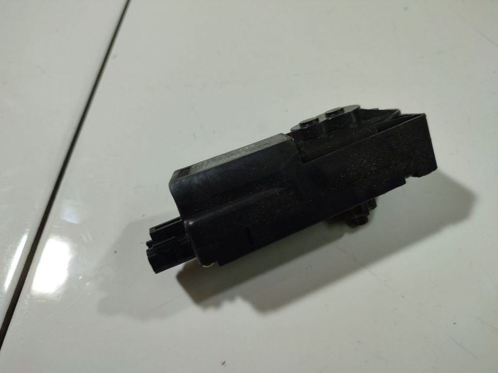 858200130 Toyota Avensis 2005 Silniczek fotela - PRZEDNIE LEWE - Thumbnail 2