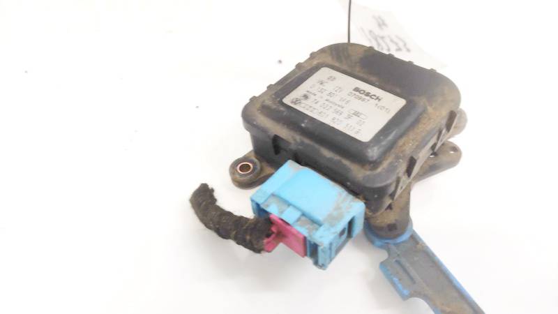 8D1820511B Audi A4 1997 Sildītāja vārsta motoriņš - Thumbnail 2