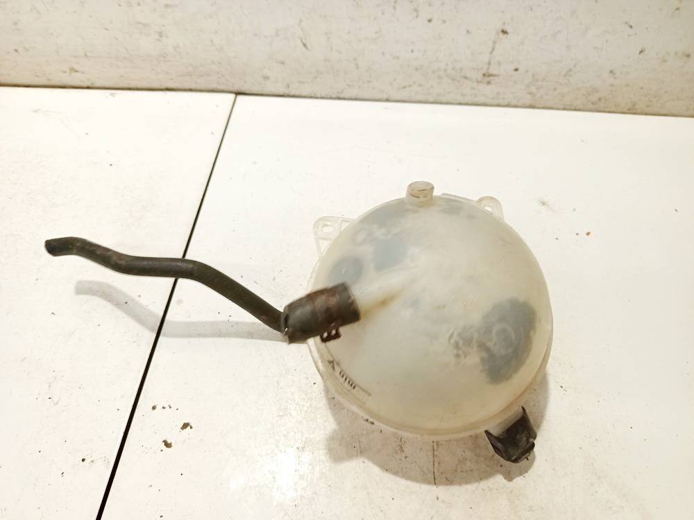 1K0121407A Volkswagen Golf 2006 Expansion Tank coolant (RADIATOR EXPANSION TANK BOTTLE )