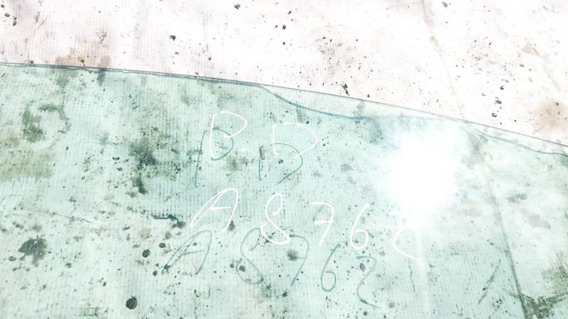 E24300116 Volvo V60 2015 Vitre de Porte Avant Droite - Thumbnail 2