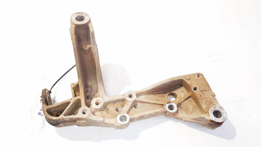 1K0199296F Skoda Octavia 2005 Alatukivarsi - EDESSÄ OIKEALLA