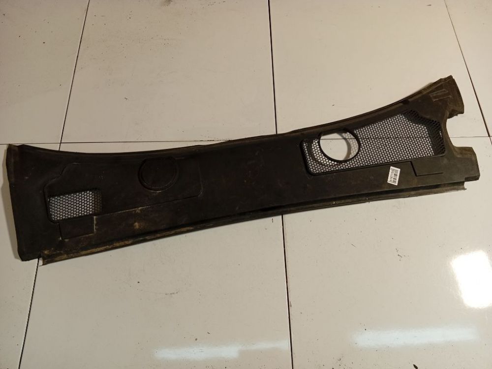 4F1819447 Audi A6 2005 Wiper Muolding - FRONT