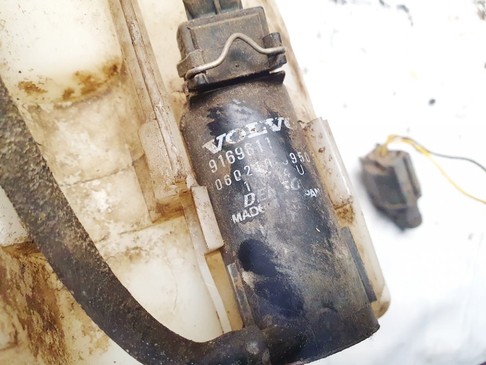 9169611 Volvo S60 2003 Pompe de Lave Glace - Thumbnail 2