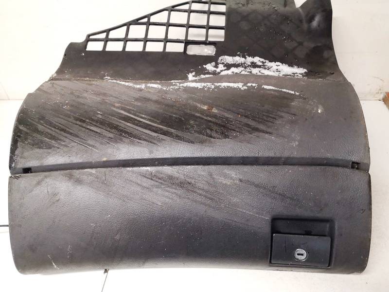 8D1857035D Audi A4 1997 Guantera