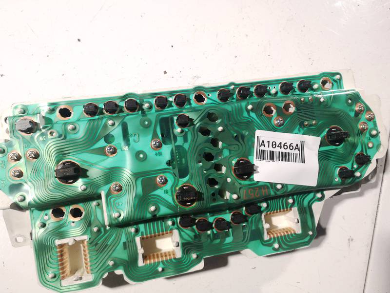 MR381828 Mitsubishi Galant 1999 Speedometers - Cockpit - Speedo Clocks Instrument - Thumbnail 2