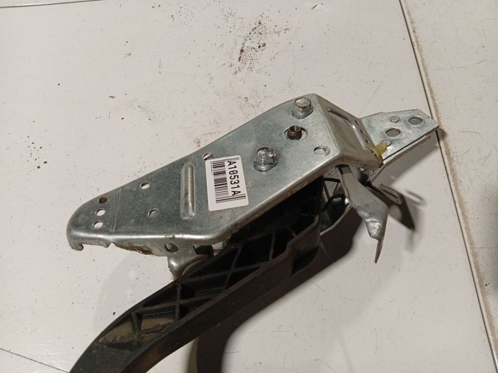 Opel Astra 2006 Педаль сцепления - Thumbnail 4