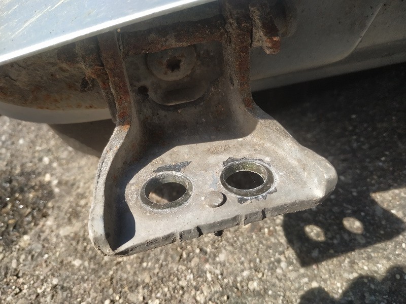 Peugeot 307 2002 Zawias przednich drzwi - PRZEDNIE